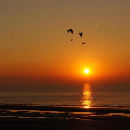 Apartment Modern Met Uniek Zeezicht Koksijde