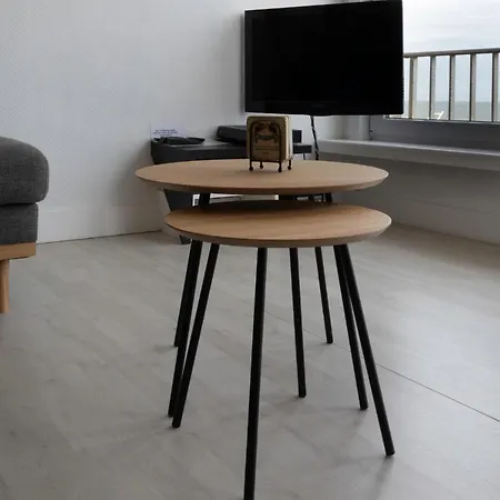 Modern Met Uniek Zeezicht 코크시데