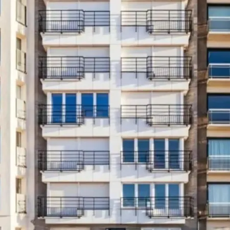 Apartamento Modern Met Uniek Zeezicht